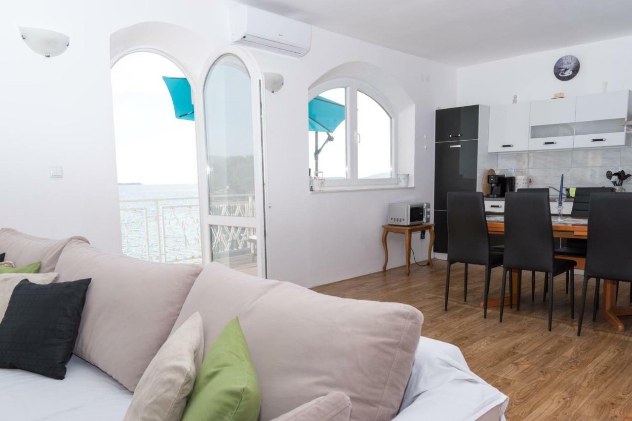 Apartment Rora 扎博里克 外观 照片